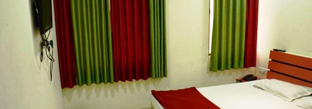 Hotel Royal Apple Ahmedabad Exterior photo
