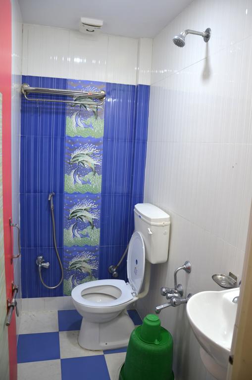 Hotel Royal Apple Ahmedabad Room photo